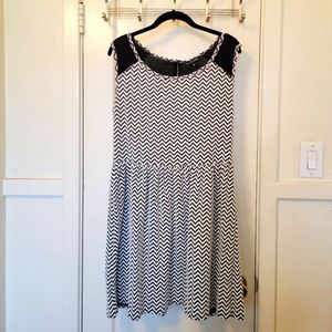 Black and White Zippered Chevron Dress